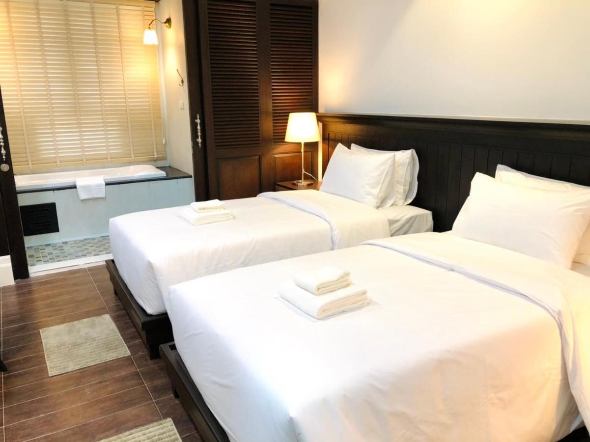 Huern Kan Thong Hotel Phrae Exteriör bild
