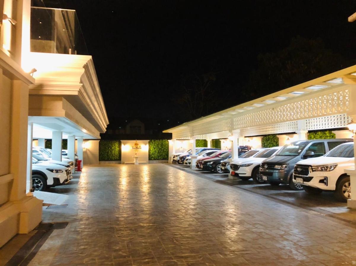 Huern Kan Thong Hotel Phrae Exteriör bild
